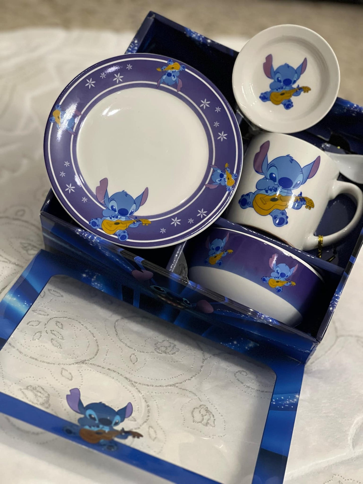 طقم اكل  للاطفال  😍